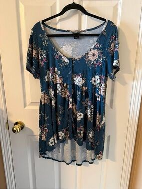 Torrid Teal Floral Babydoll Hi-Lo Tunic Top – Size 0X